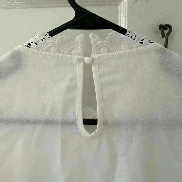 mid-century modern white long sleeve blouse with ruffles - Picture 6 of 7